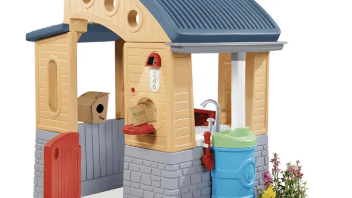little tikes go green playhouse