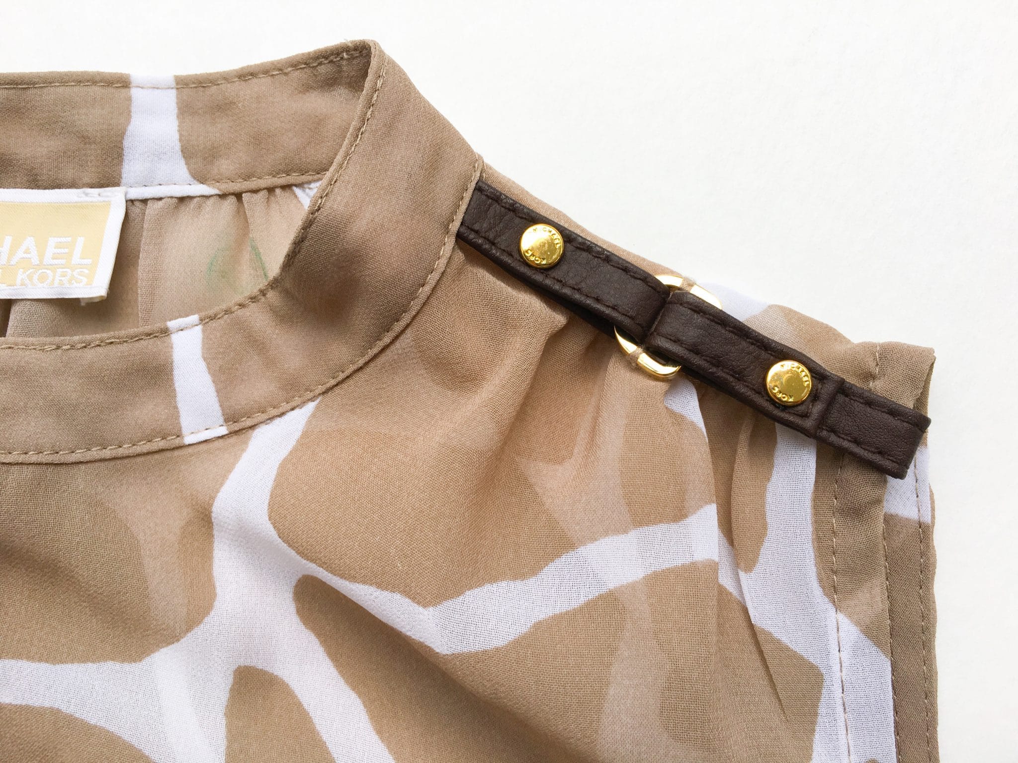 How to Get the Smell Out of Thrift Store Clothes - Get Green Be Well How to Get the Smell Out of Thrift Store Clothes - Get Green Be Well