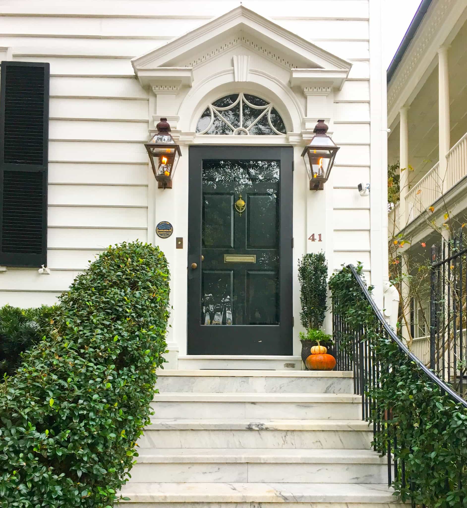 Front Doors Of Charleston How To Style A Door Get Green Be Instead These Front Doors Of Charleston Have Decorative Lighting Fixtures That Not Only Make A Statement But Also Add Warm Glow To The Entryway