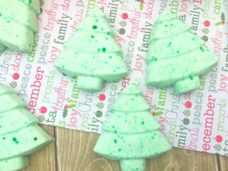 Natural Green Christmas Tree Bath Fizzies DIY Homemade Gifts