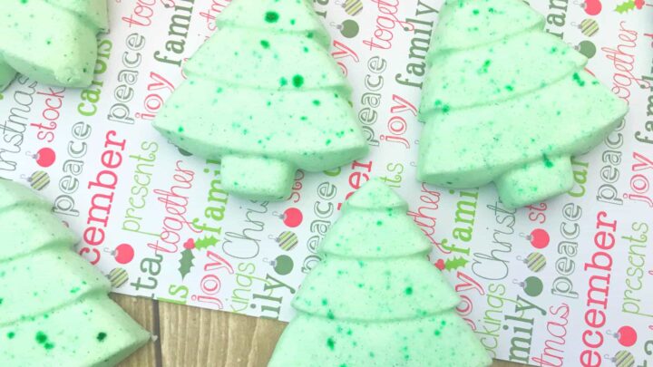 Natural Green Christmas Tree Bath Fizzies DIY Homemade Gifts