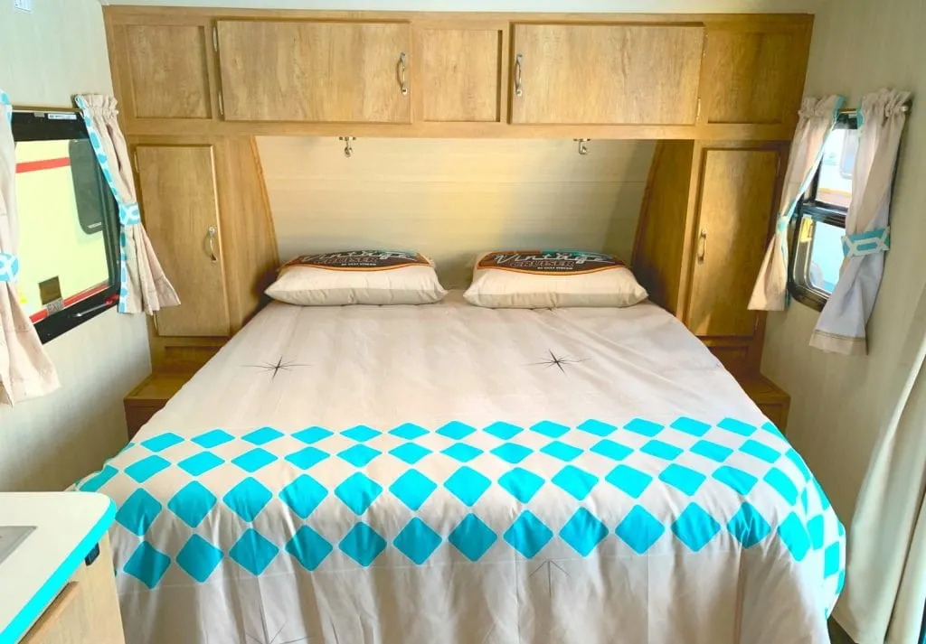 rv bed mattress with retro comforter