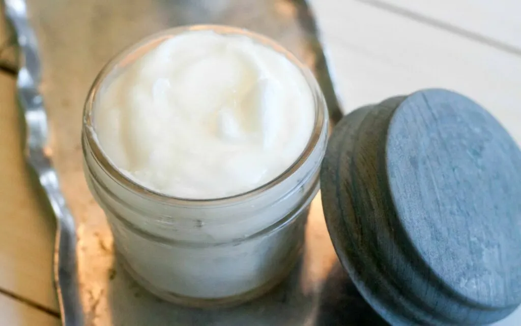 Easy DIY Whipped Coconut Lotion with Essential Oils Get Green Be