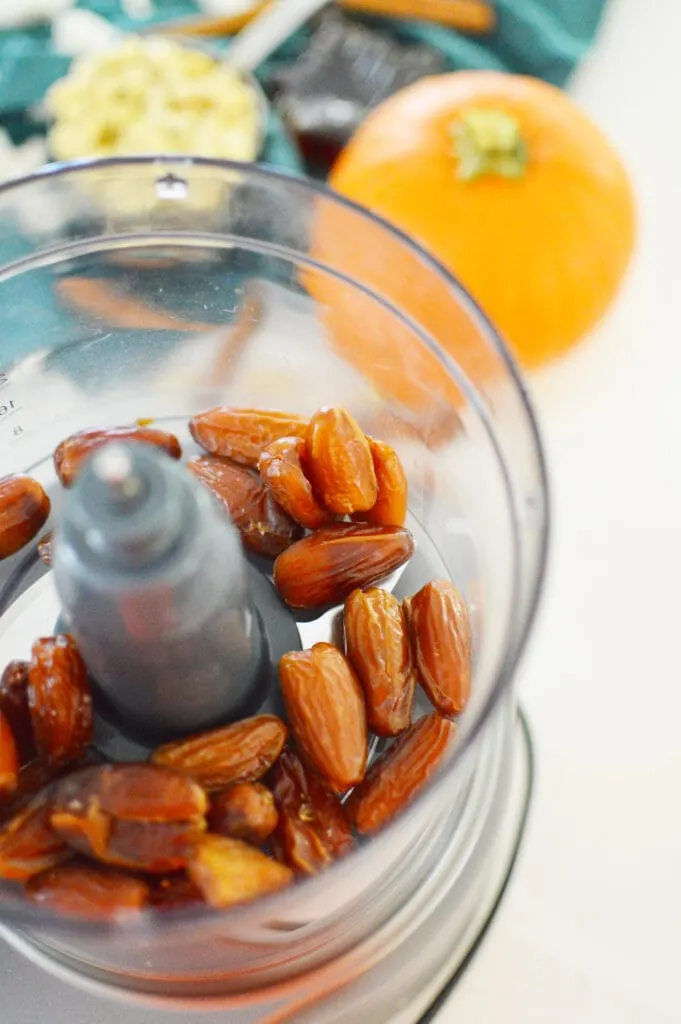 dates in a food processor