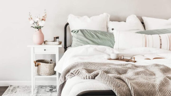 bed with lots of pillows