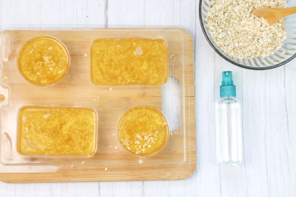 Honey Lemon Soap, Oatmeal Milk and Honey – Muddy Mint