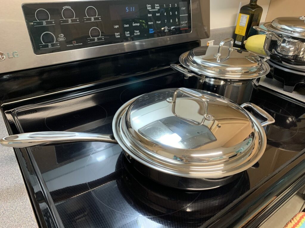 Waterless Cookware: Pots and Pans From 360 Cookware Require Less Oil