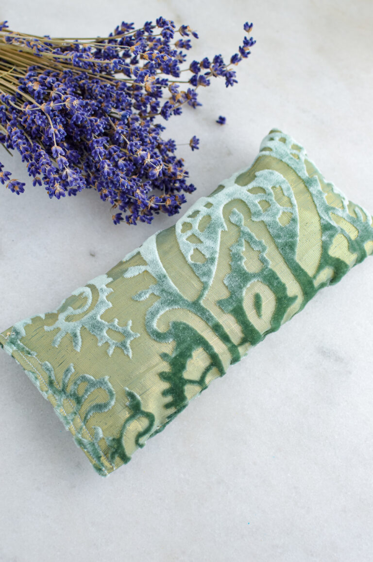 pretty rice bag for eyes with lavender flowers