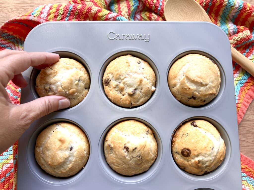 Caraway Non-Stick Ceramic 12-Cup Muffin Pan - Naturally Slick Ceramic  Coating - Non-Toxic, PTFE & PFOA Free - Perfect for Cupcakes, Muffins, and  More